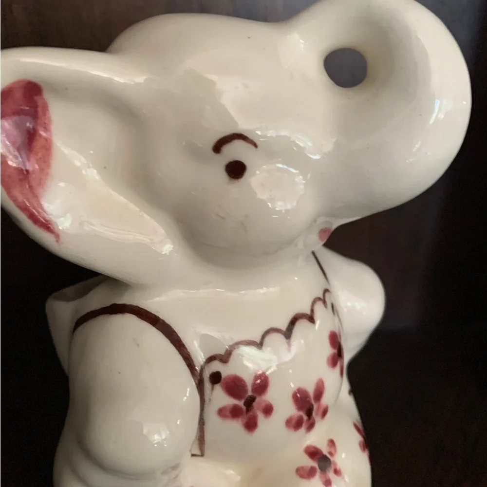 Vintage porcelain Elephant‎ planter